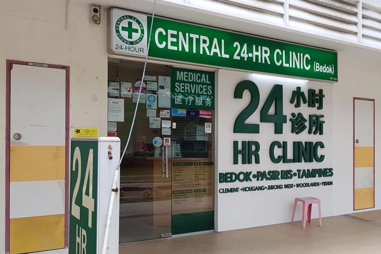 24-HR Clinic Group outlet at 219 Bedok Central.